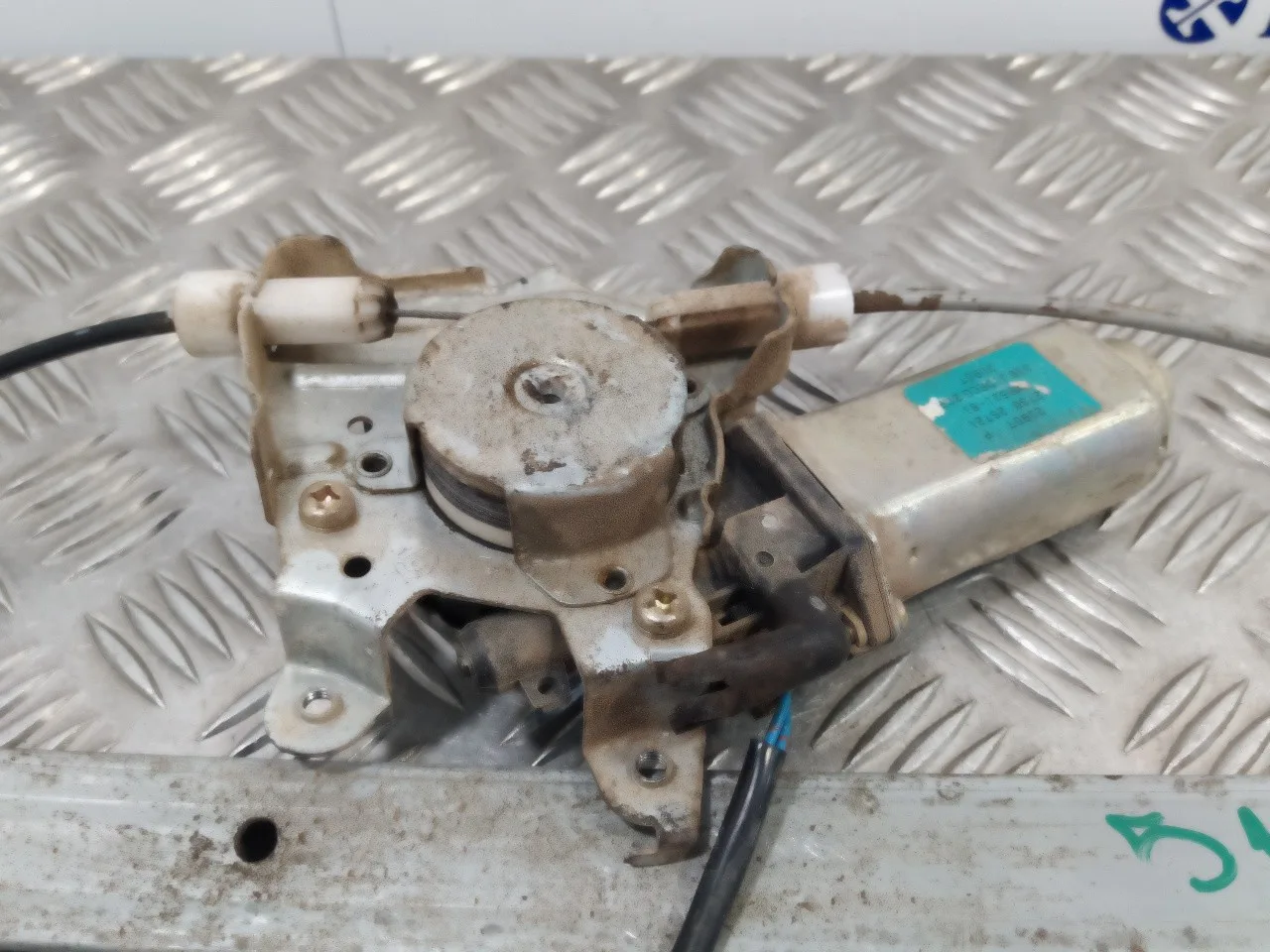 Elevalunas Trasero Derecho para Nissan Pick-Up (D22)