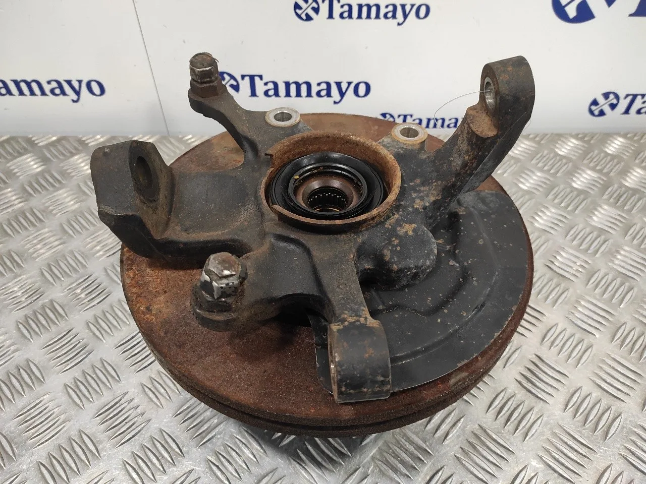 Mangueta Delantera Izquierda para Nissan Pick-Up (D22)