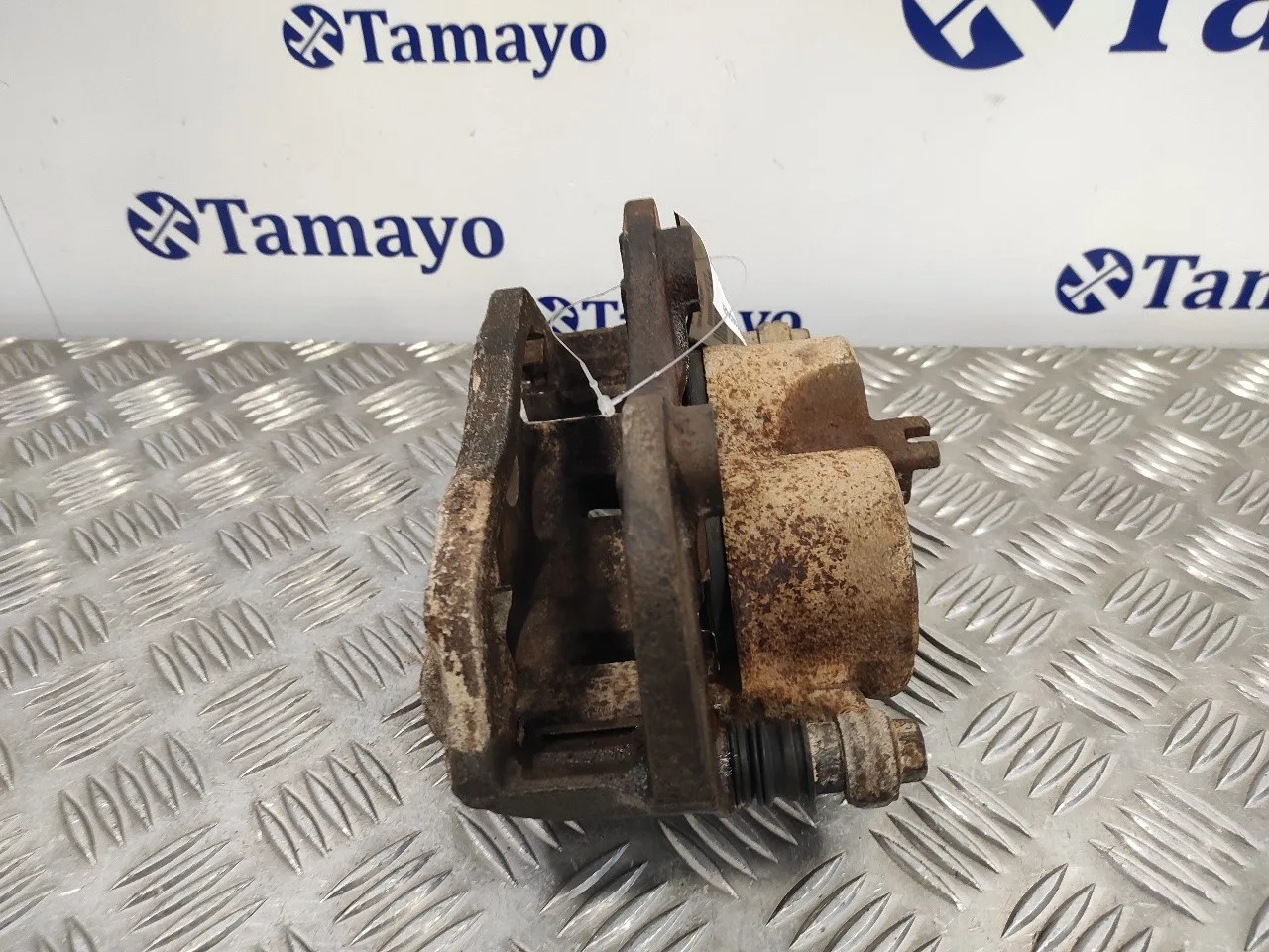 Pinza Freno Delantera Derecha para Nissan Pick-Up (D22)