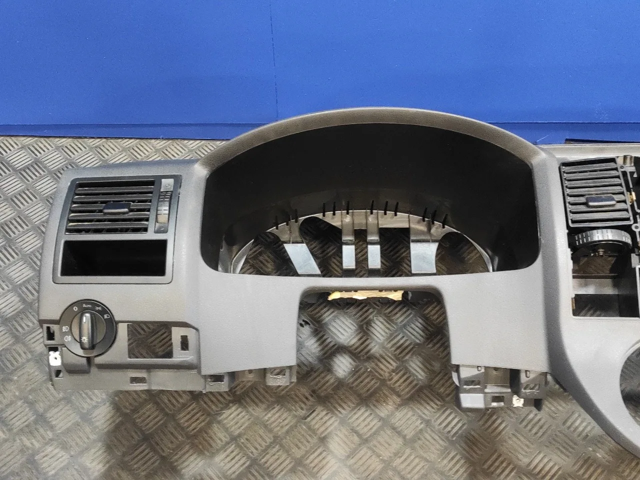 Salpicadero para Volkswagen T5 Transporter (7E)