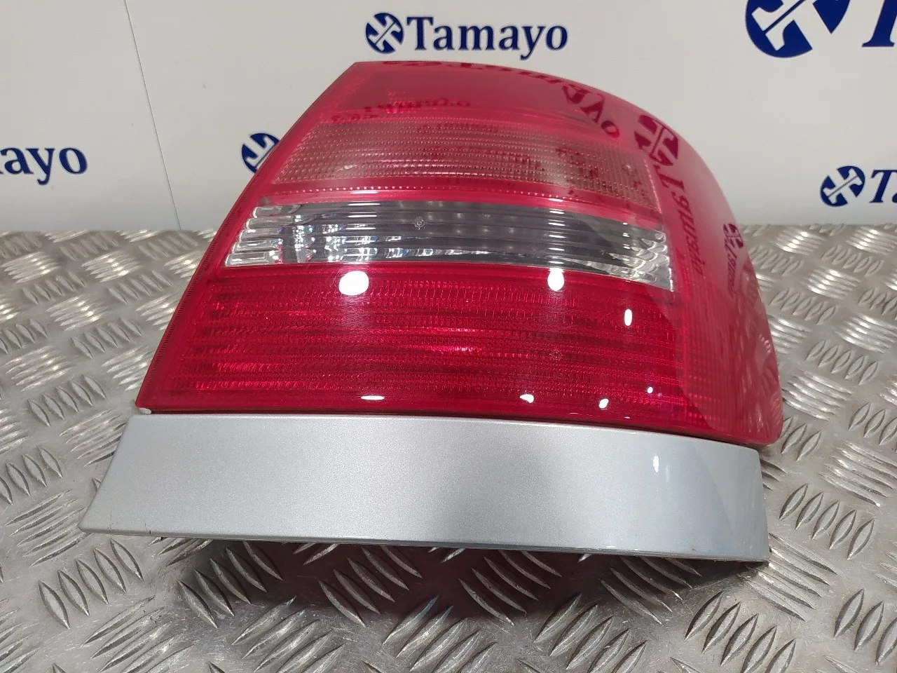 Piloto Trasero Derecho para Audi A4 Berlina (B5)