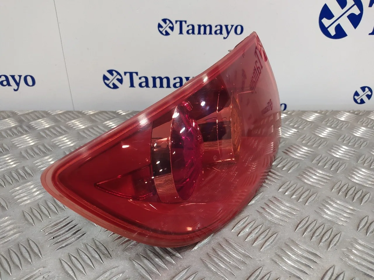 Piloto Trasero Izquierdo para Mazda 3 Berlina (Bk)