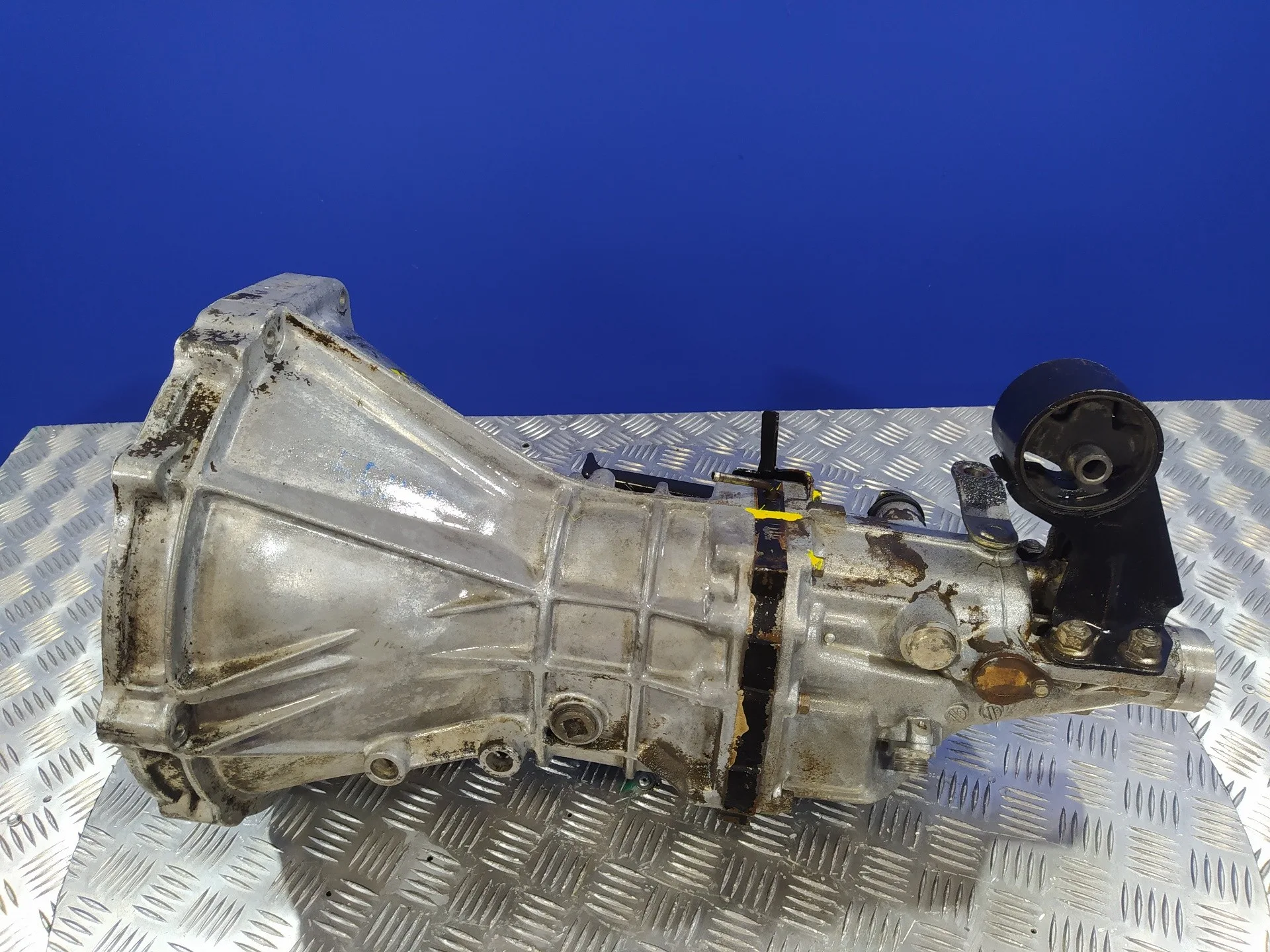 Caja Cambios para Nissan Serena (C23M)