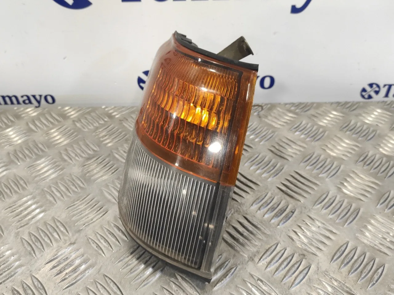 Piloto Delantero Derecho para Mitsubishi Montero (V20/V40)