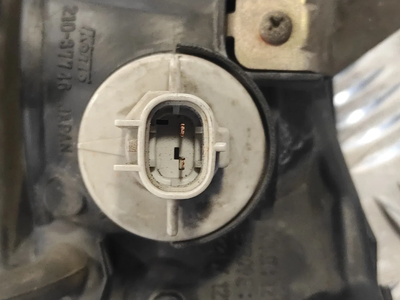 Piloto Delantero Derecho para Mitsubishi Montero (V20/V40)