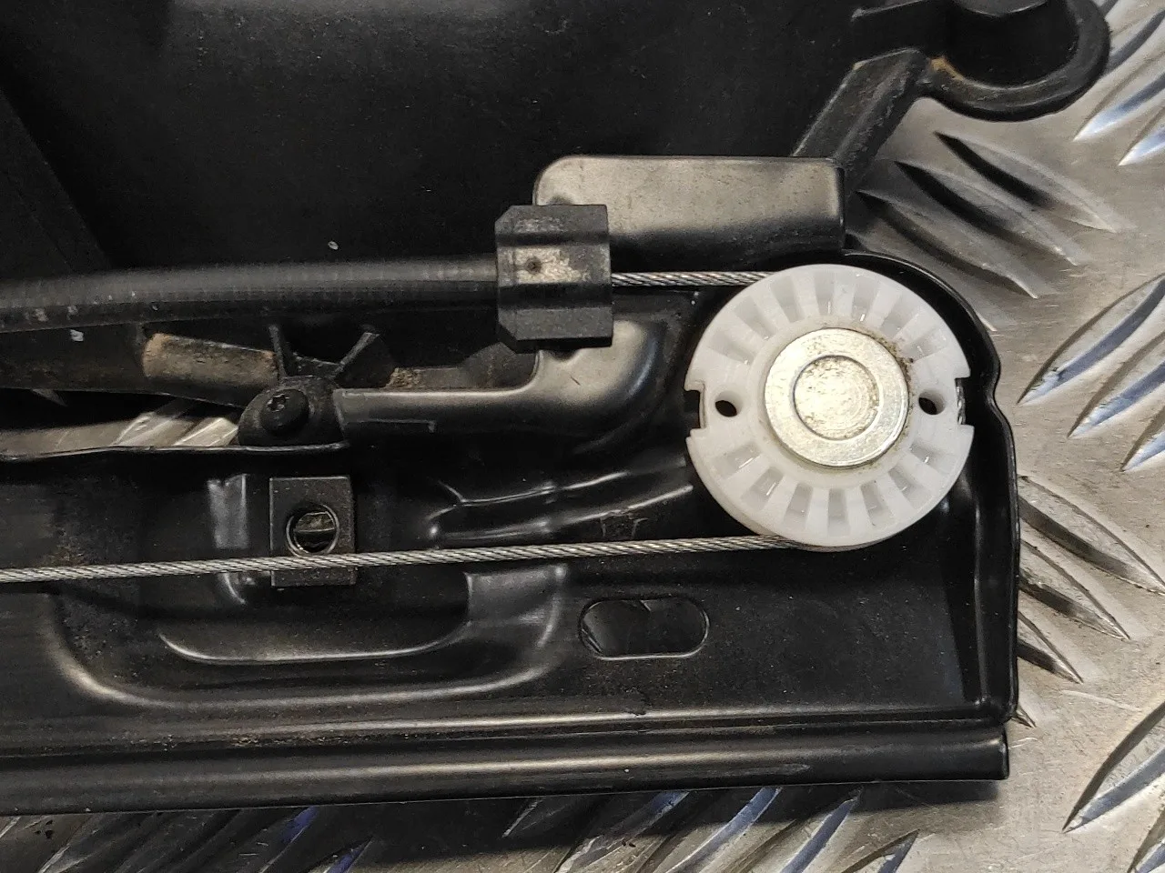 Elevalunas Delantero Izquierdo para Seat Ibiza (6P1)