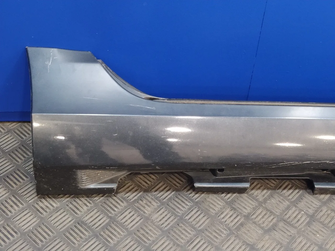 Faldon Lateral para Volvo S60 Lim.