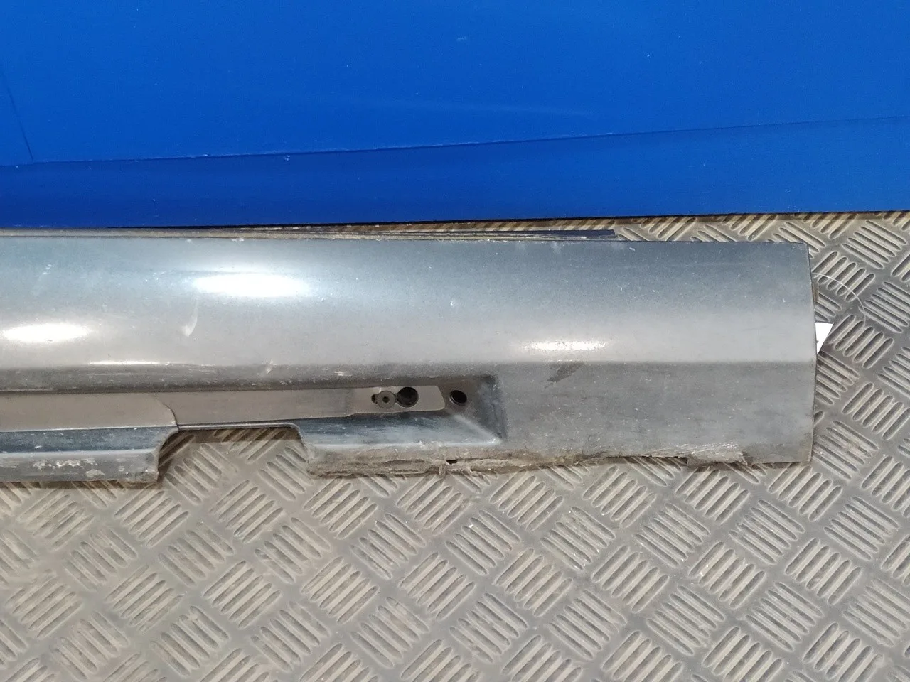 Faldon Lateral para Volvo S60 Lim.