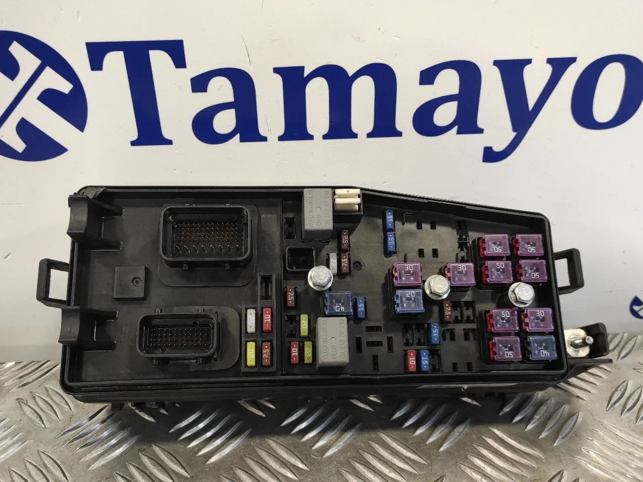 Caja Reles / Fusibles para Kia Carnival