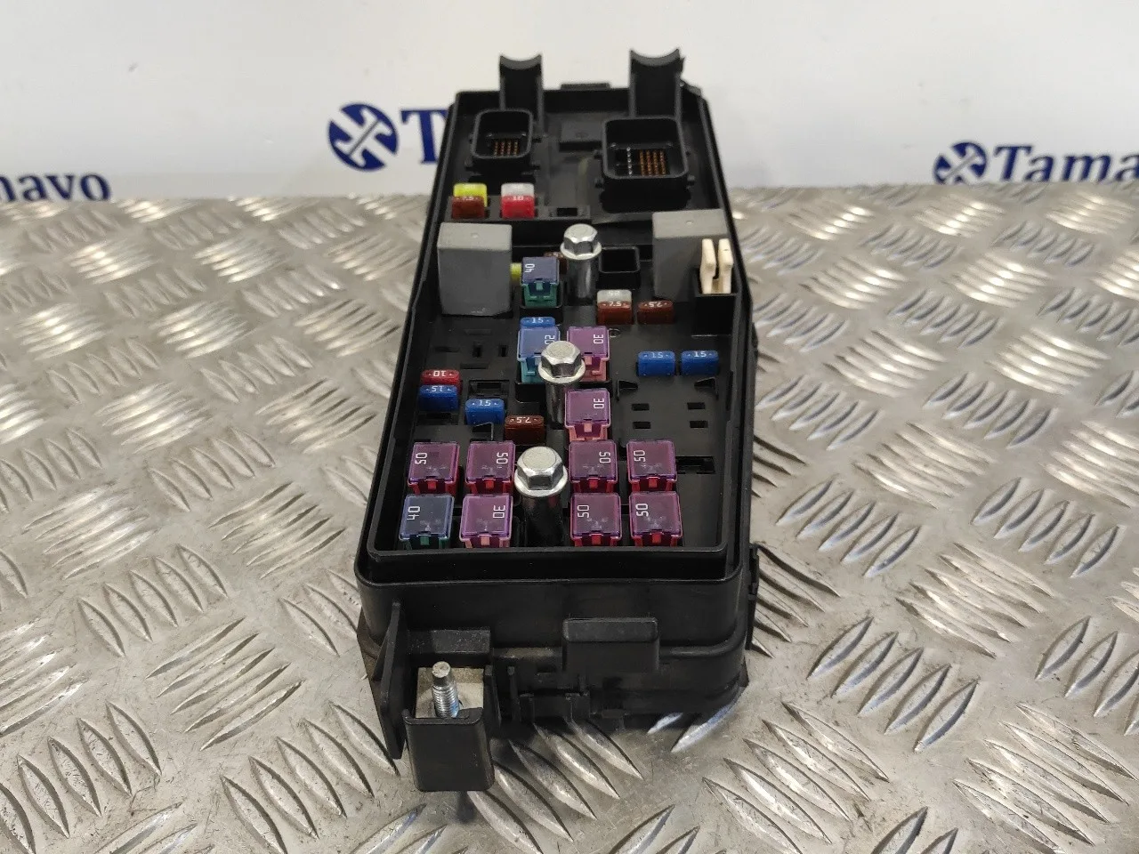 Caja Reles / Fusibles para Kia Carnival