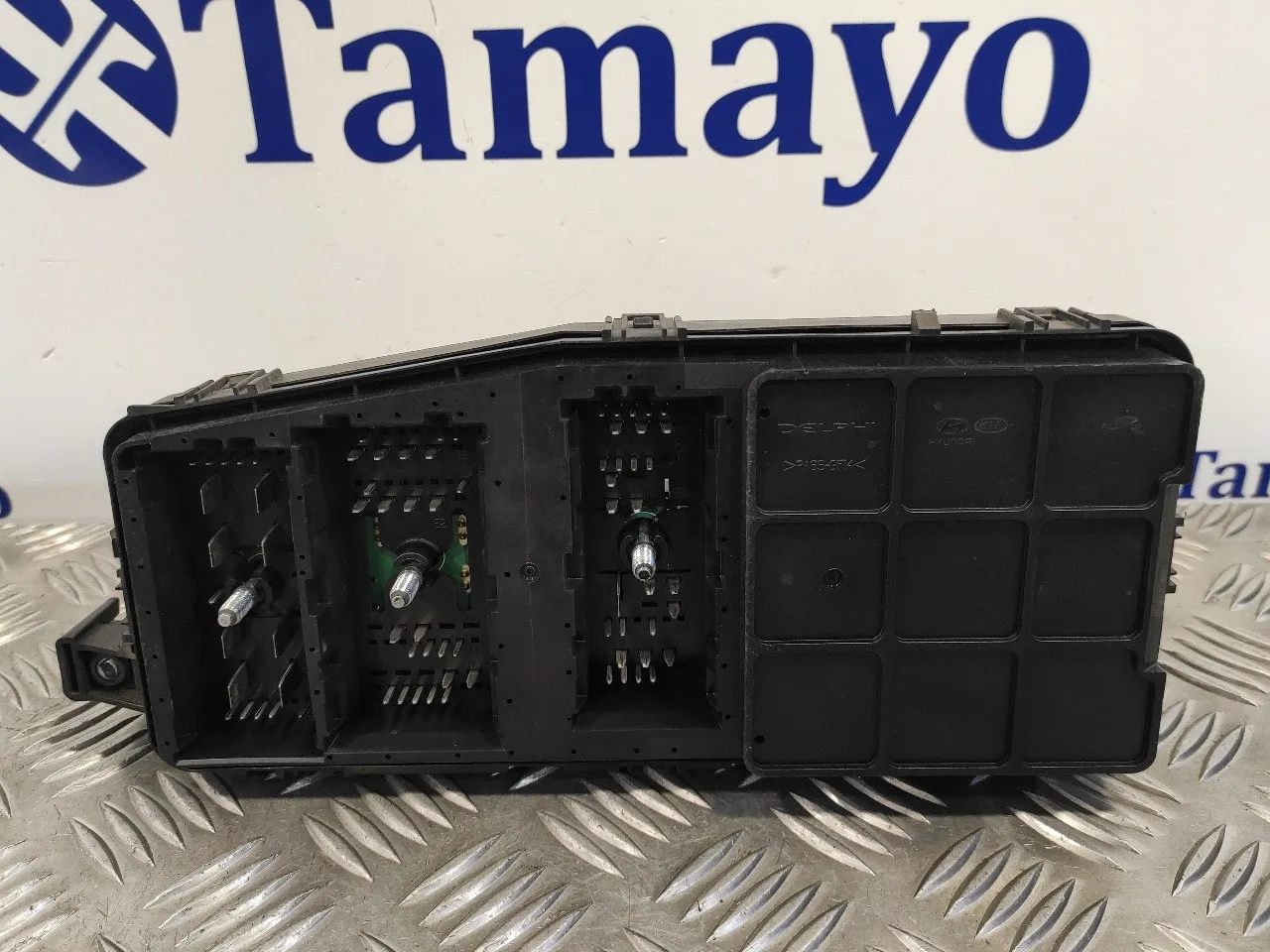 Caja Reles / Fusibles para Kia Carnival