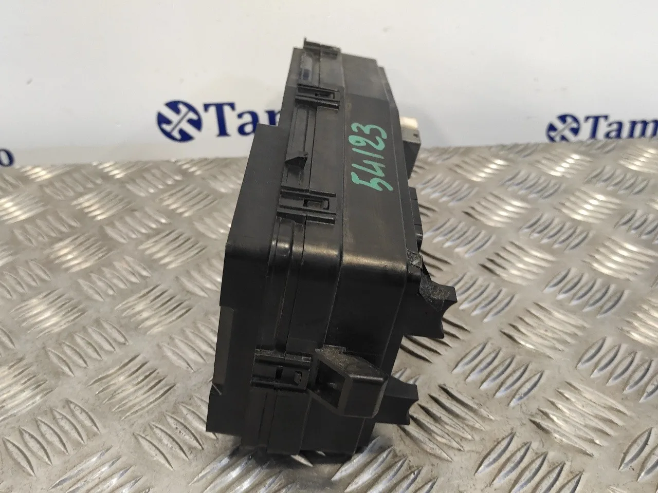 Caja Reles / Fusibles para Kia Carnival