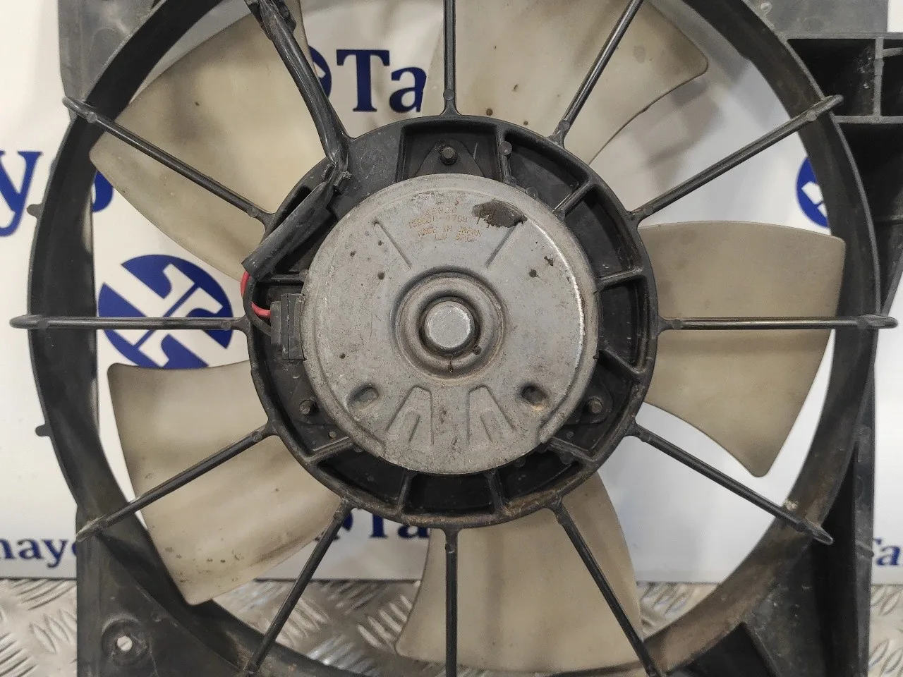 Electroventilador para Toyota Corolla Verso (E12)