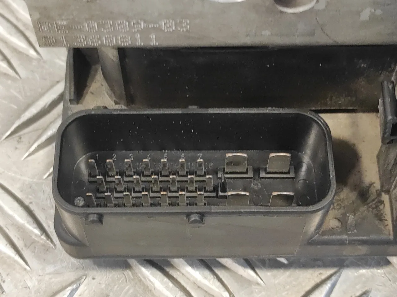 Abs para Volkswagen Golf Iv Berlina (1J1)