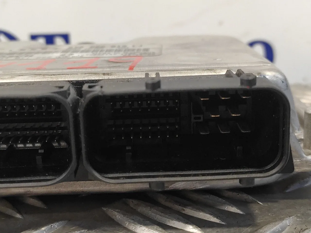 Centralita Motor Uce para Audi A4 Avant (8E)