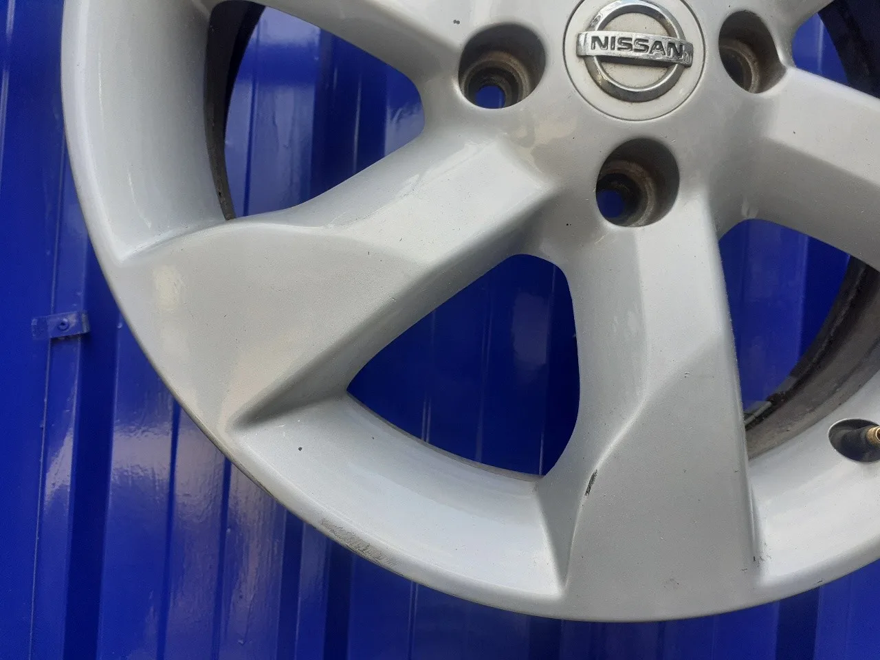 Llanta para Nissan Note (E11E)