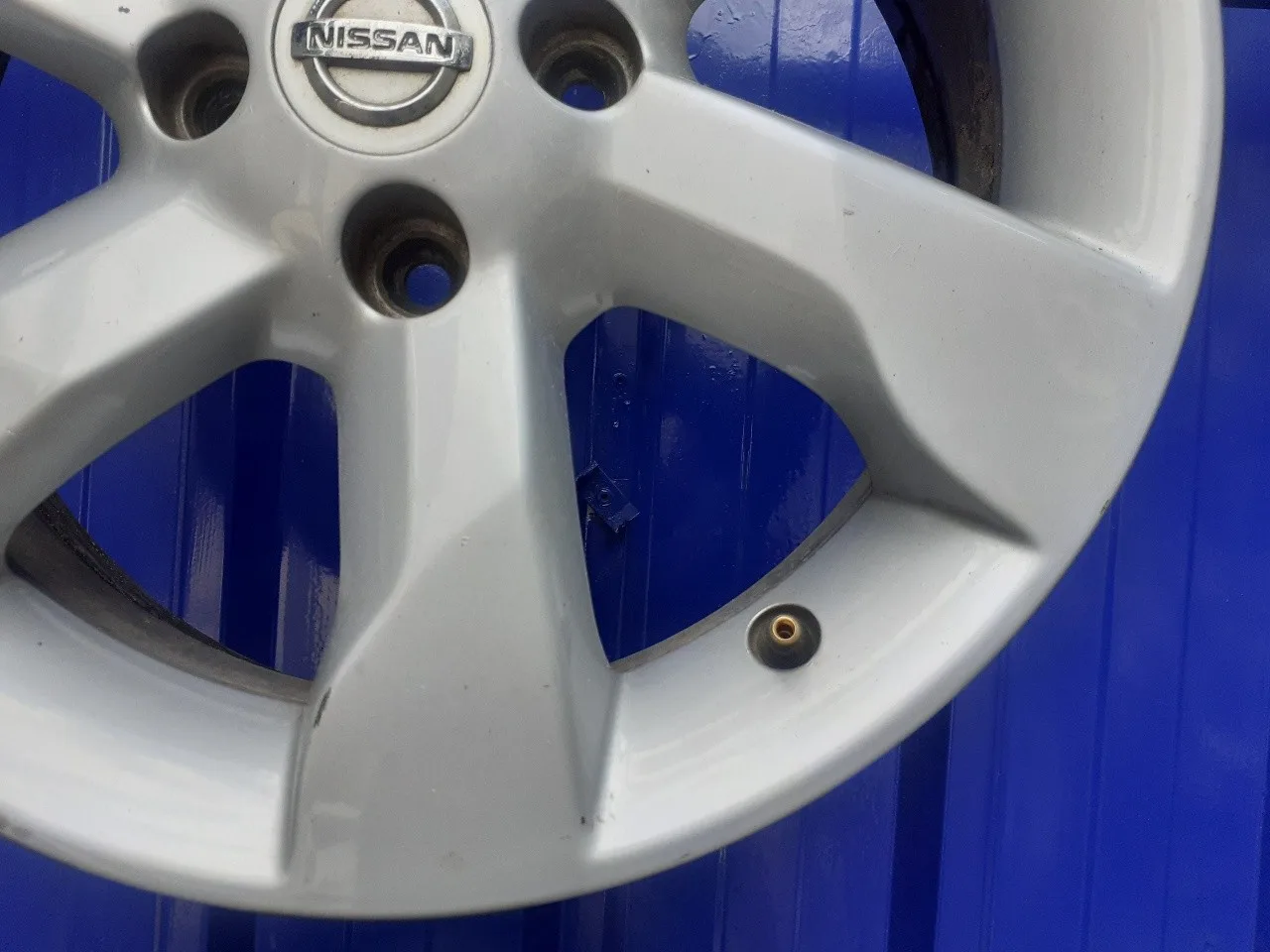 Llanta para Nissan Note (E11E)