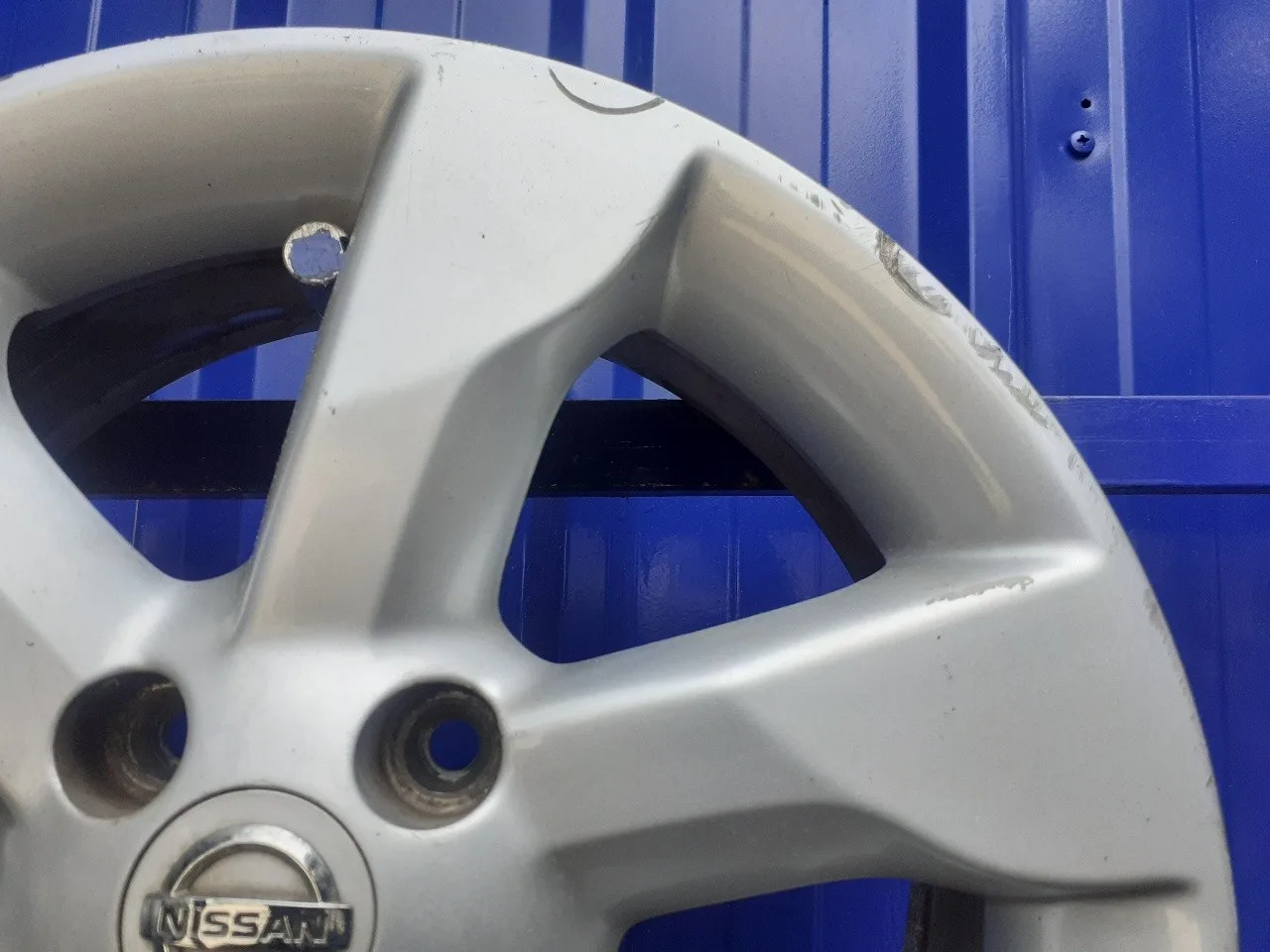 Llanta para Nissan Note (E11E)