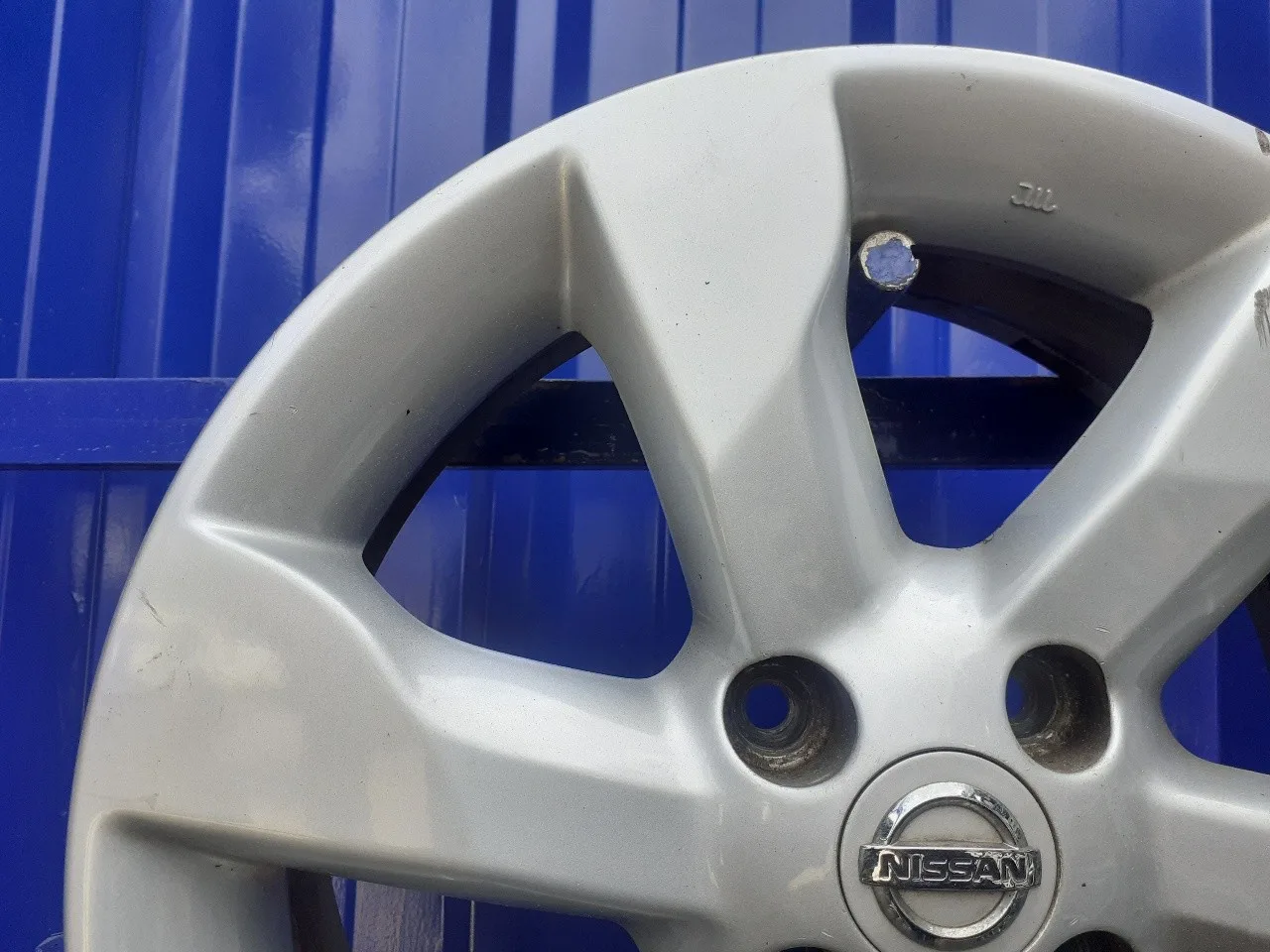 Llanta para Nissan Note (E11E)