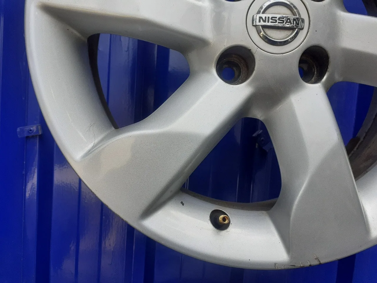 Llanta para Nissan Note (E11E)
