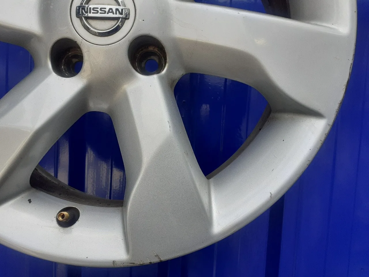 Llanta para Nissan Note (E11E)