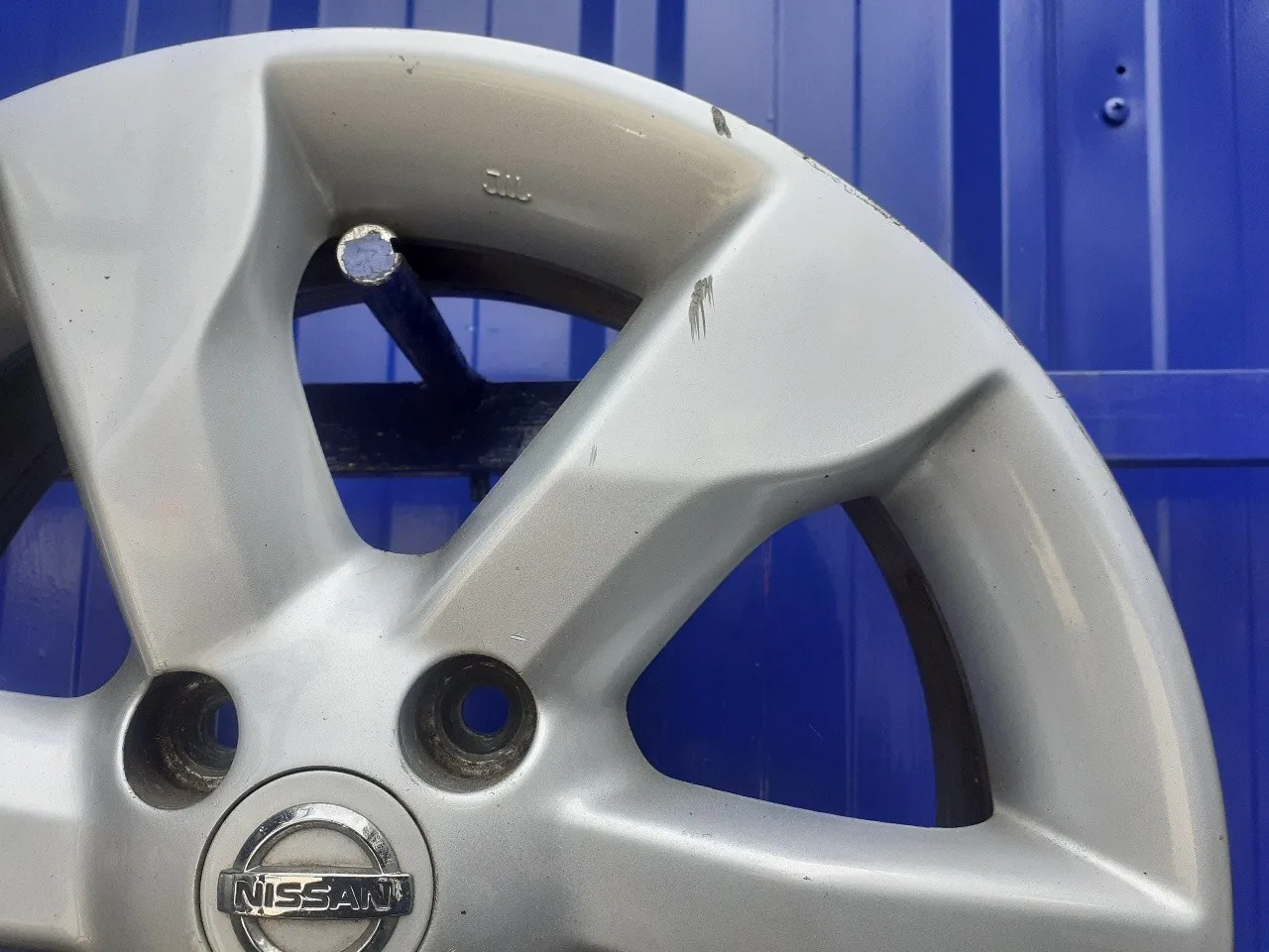 Llanta para Nissan Note (E11E)