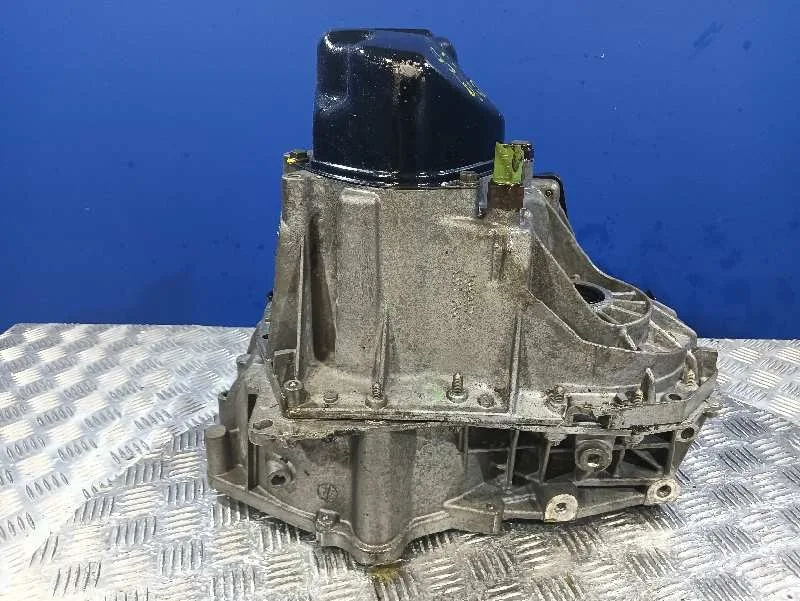 Caja Cambios para Nissan Micra (K12E)