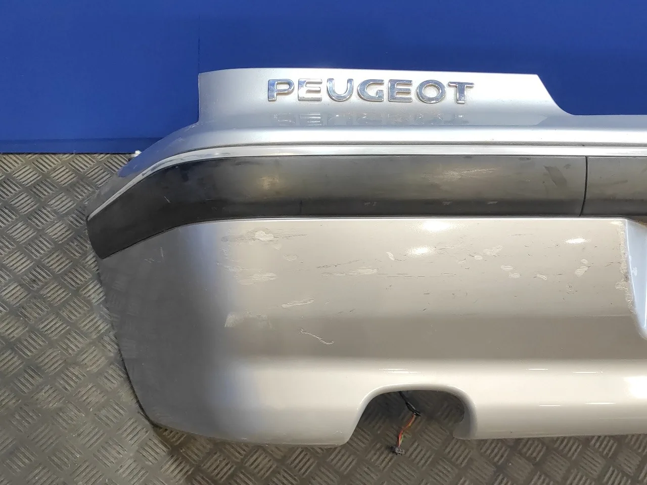 Paragolpes Trasero para Peugeot 406 Berlina (S1/S2)
