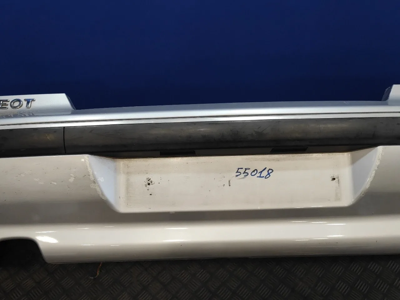 Paragolpes Trasero para Peugeot 406 Berlina (S1/S2)