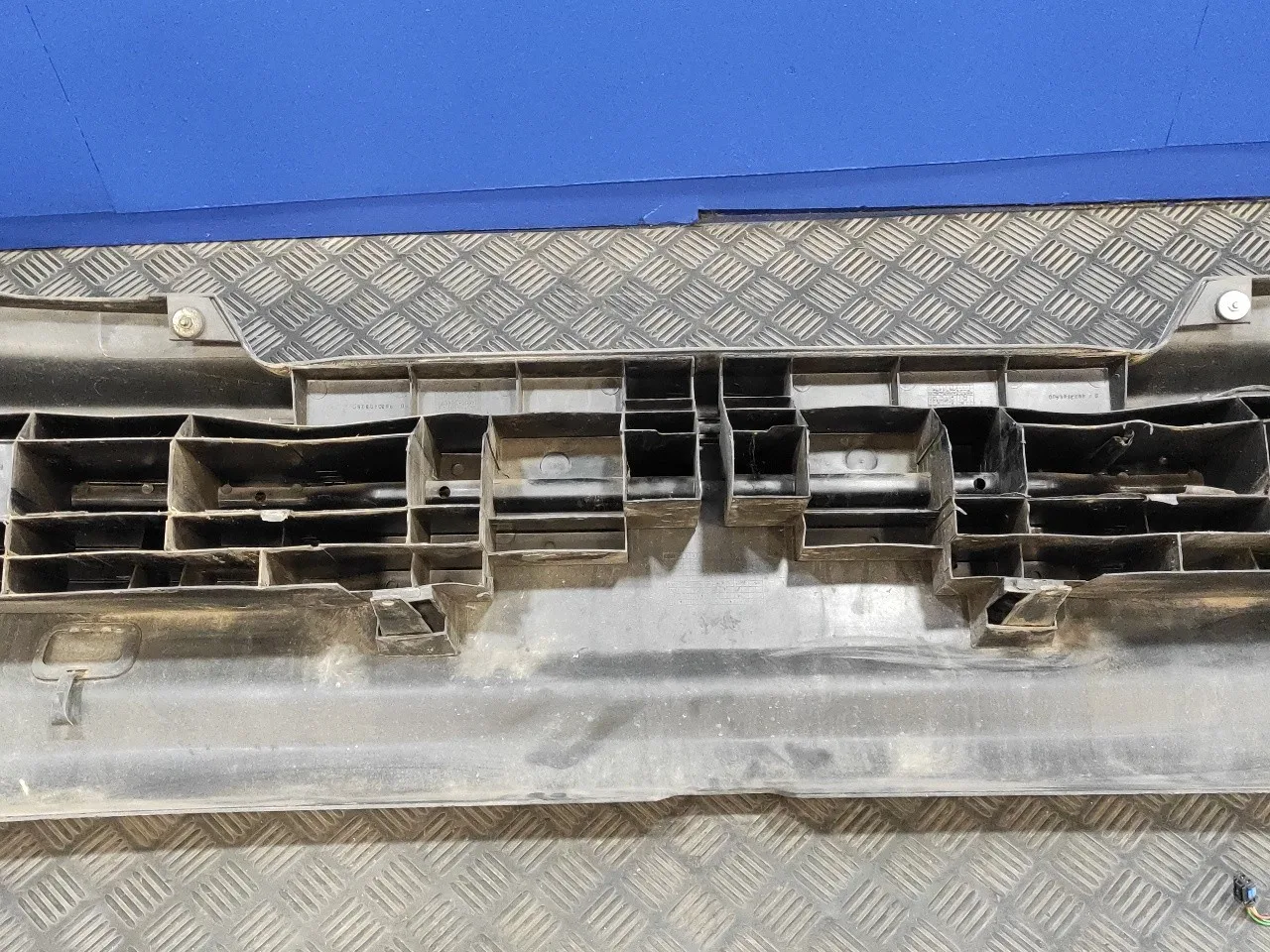 Paragolpes Trasero para Peugeot 406 Berlina (S1/S2)