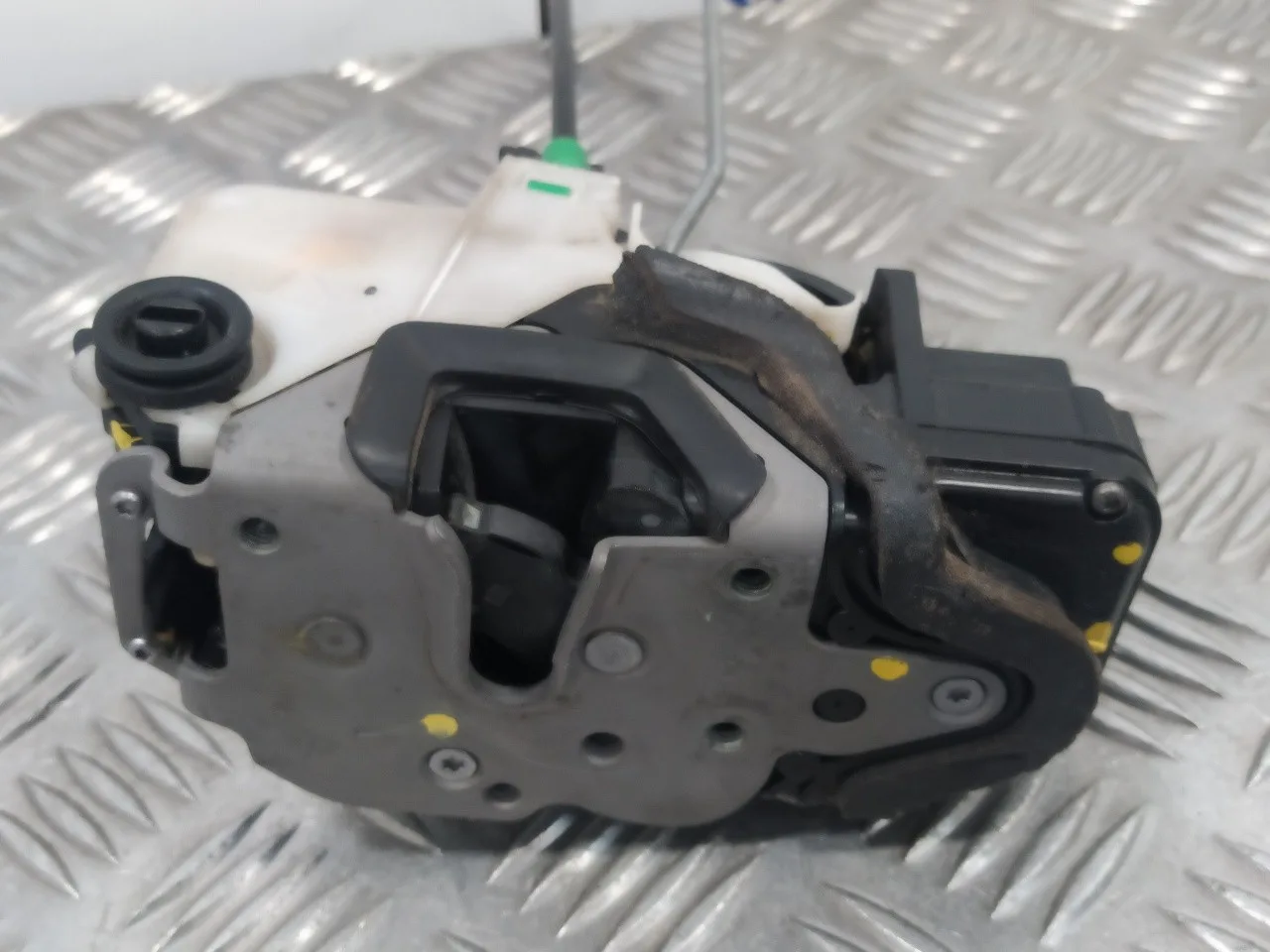 Cerradura Puerta Trasera Derecha para Opel Astra J Lim.