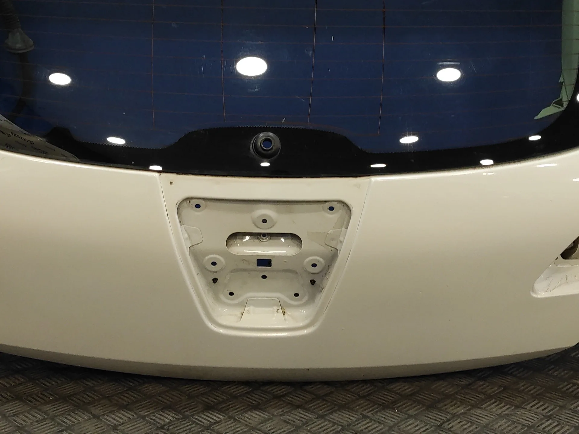 Porton Trasero para Opel Astra J Lim.