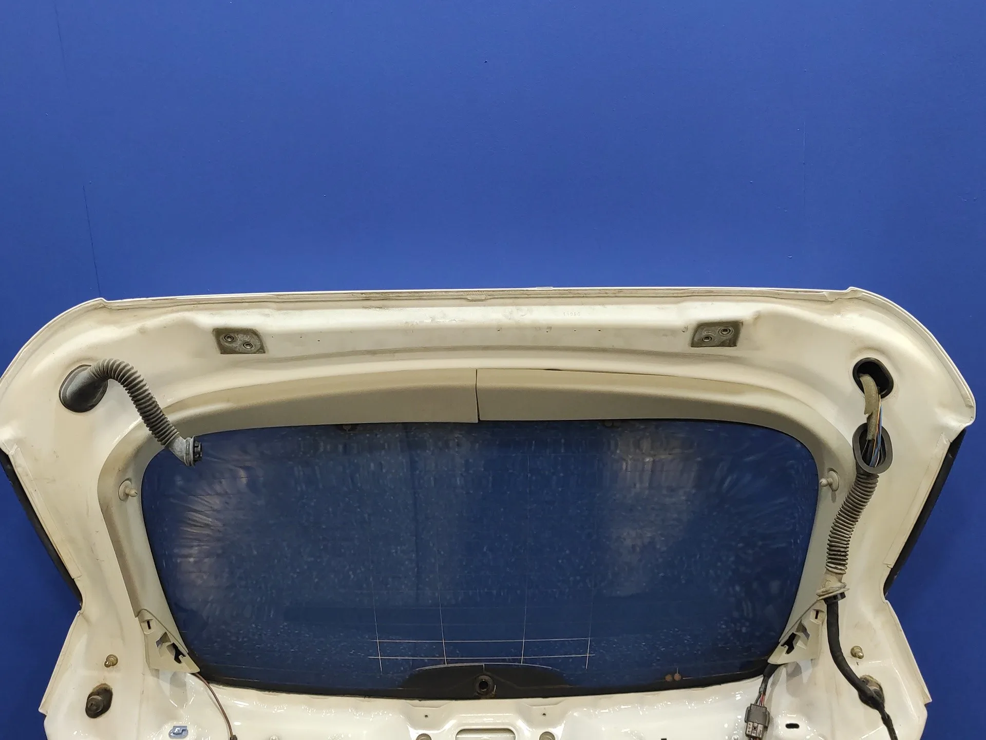 Porton Trasero para Opel Astra J Lim.