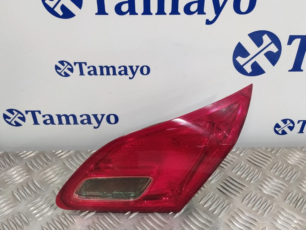 Piloto Trasero Derecho Interior para Opel Astra J Lim.