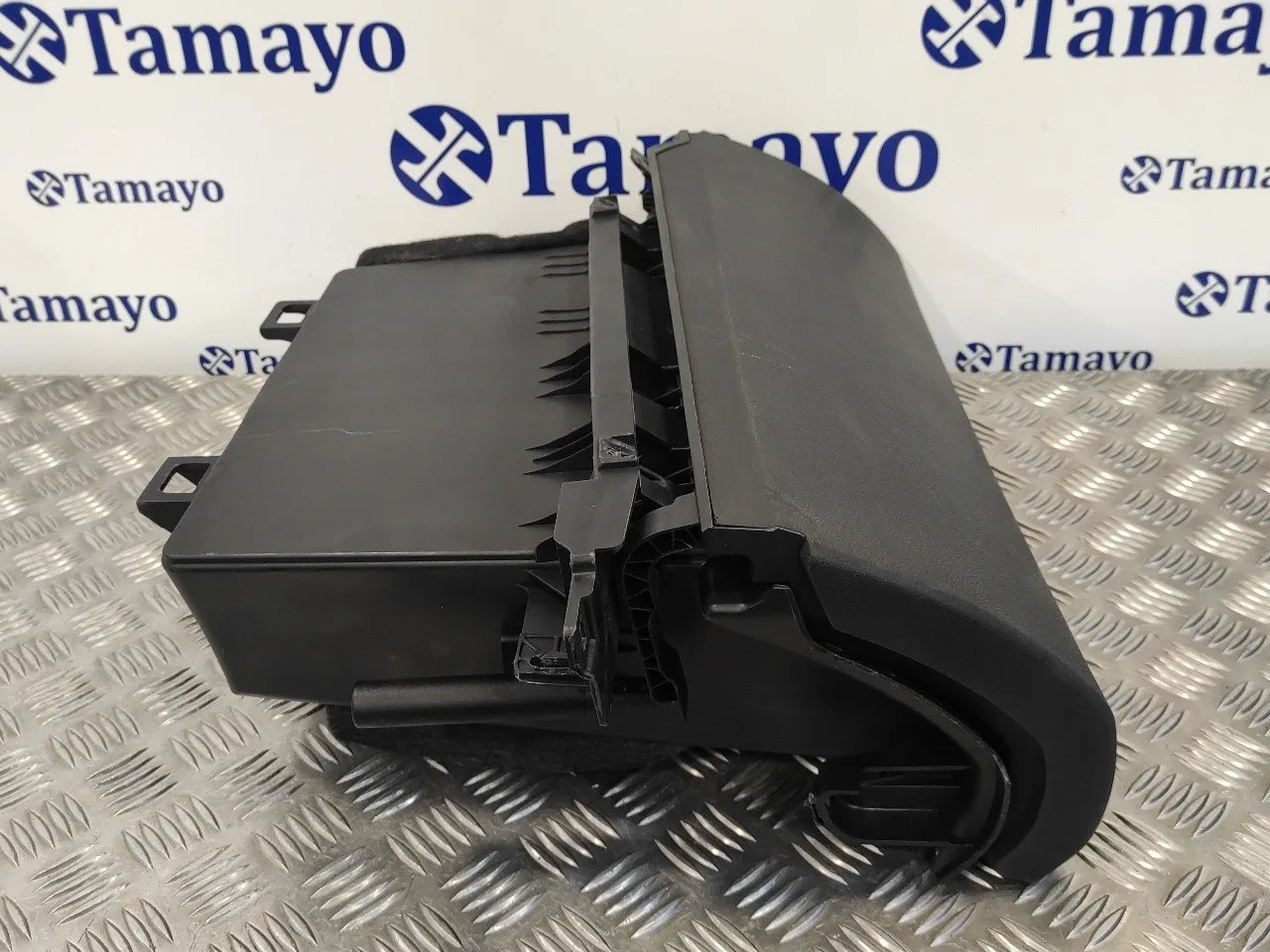 Guantera para Mercedes-Benz Clase A (W169)