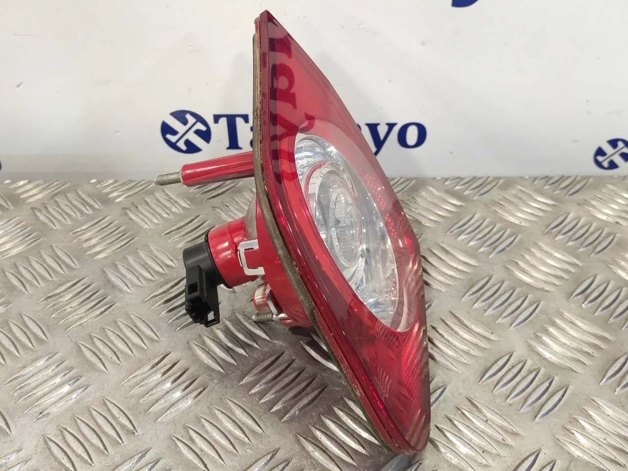 Piloto Trasero Derecho Interior para Volkswagen Passat Berlina (3C2)