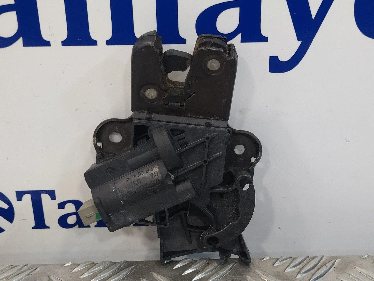 Cerradura Maletero / Porton para Volkswagen Passat Berlina (3C2)