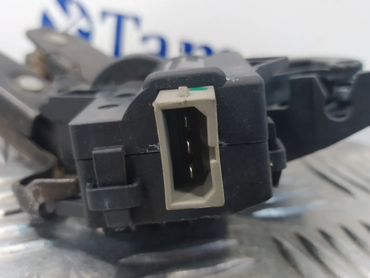 Cerradura Maletero / Porton para Volkswagen Passat Berlina (3C2)