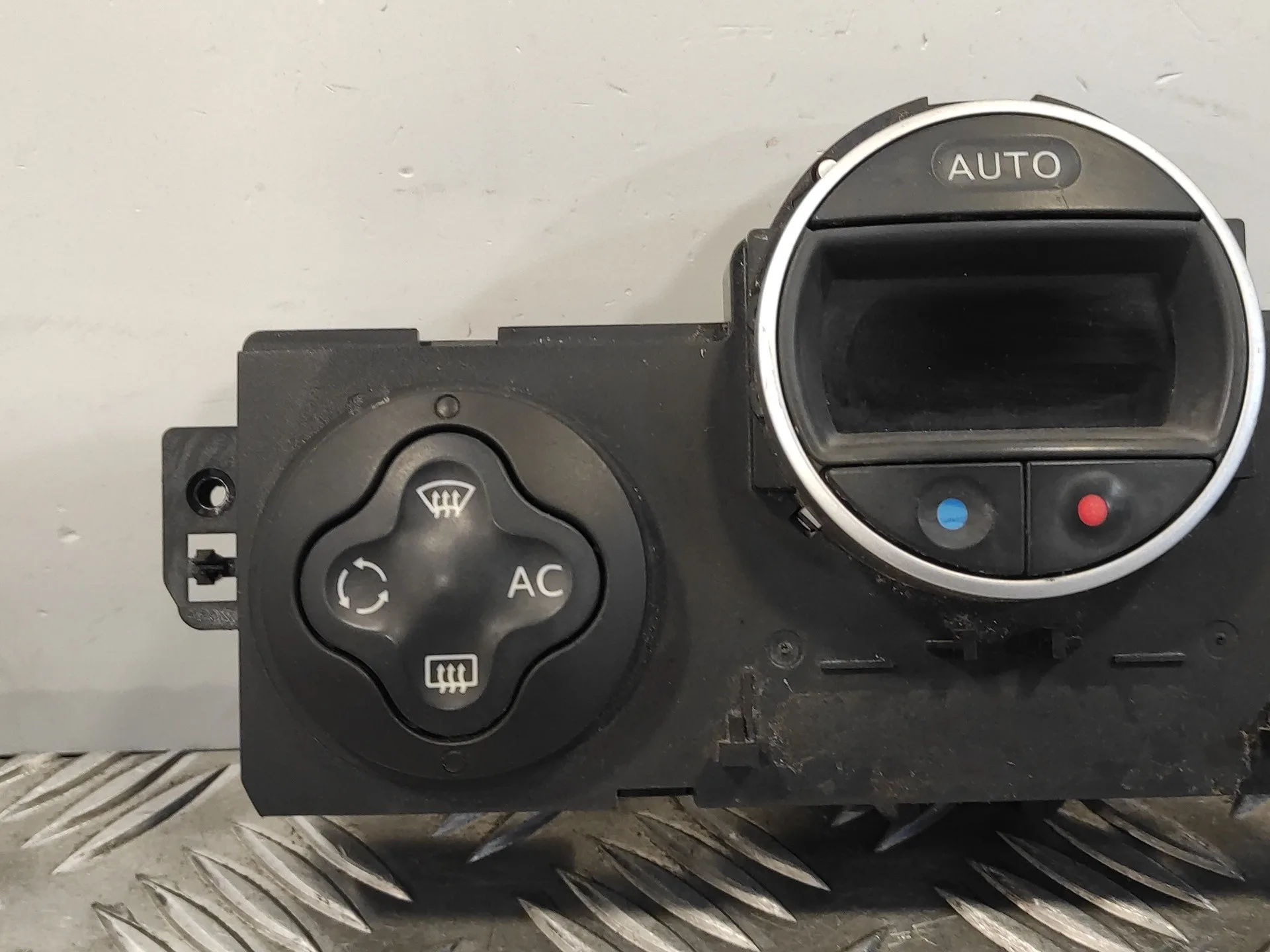 Mando Climatizador para Renault Clio Iii