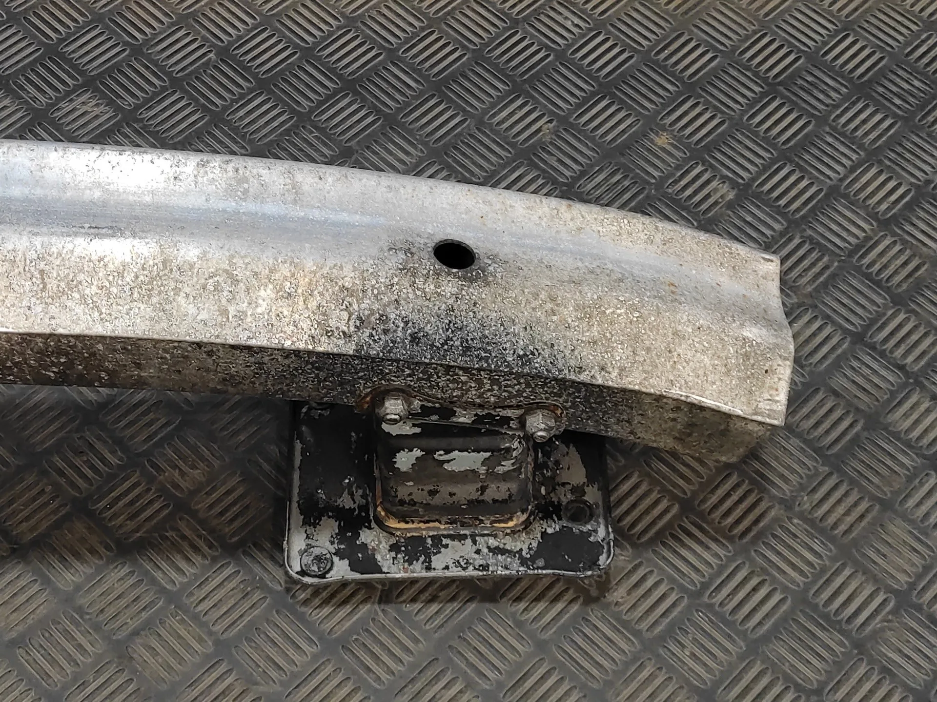 Refuerzo Paragolpes Trasero para Mercedes-Benz Clase R (W251)