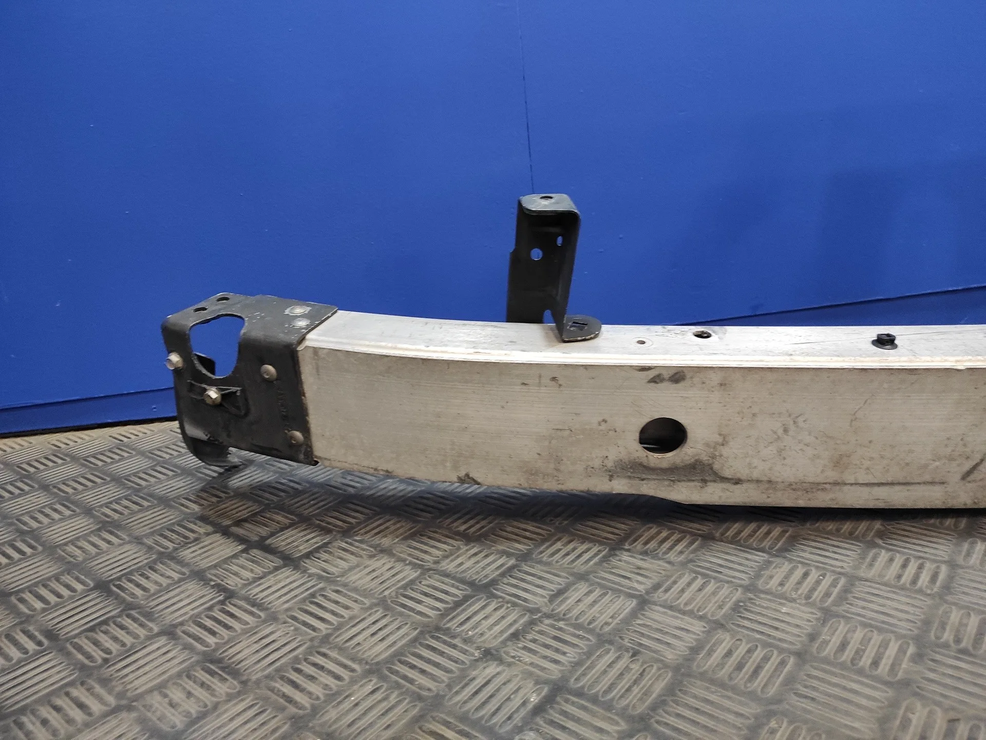 Refuerzo Paragolpes Delantero para Mercedes-Benz Clase R (W251)