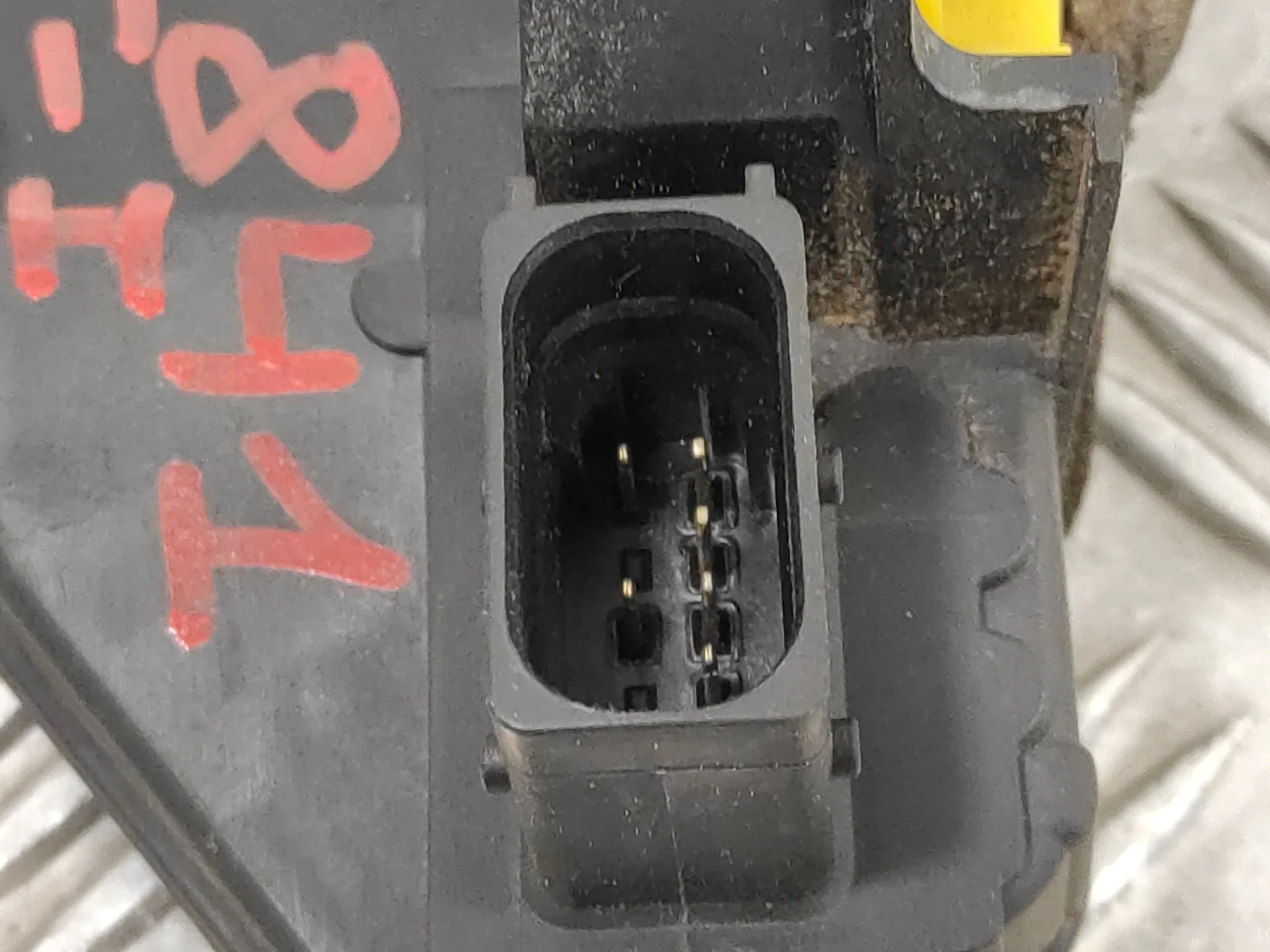 Cerradura Puerta Trasera Izquierda para Opel Astra J Lim.