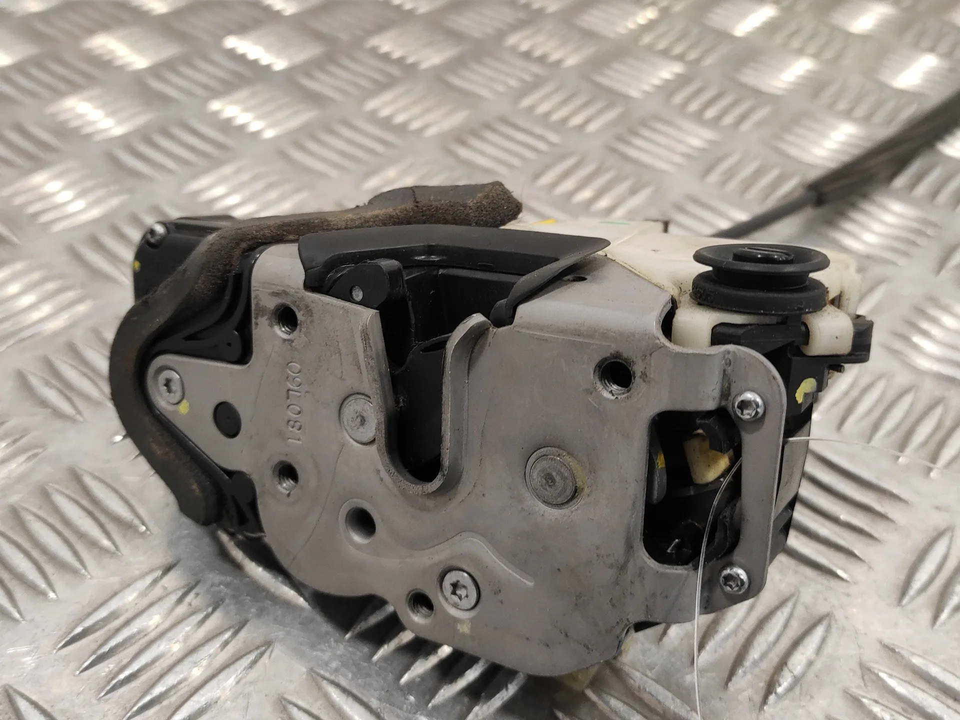 Cerradura Puerta Trasera Izquierda para Opel Astra J Lim.