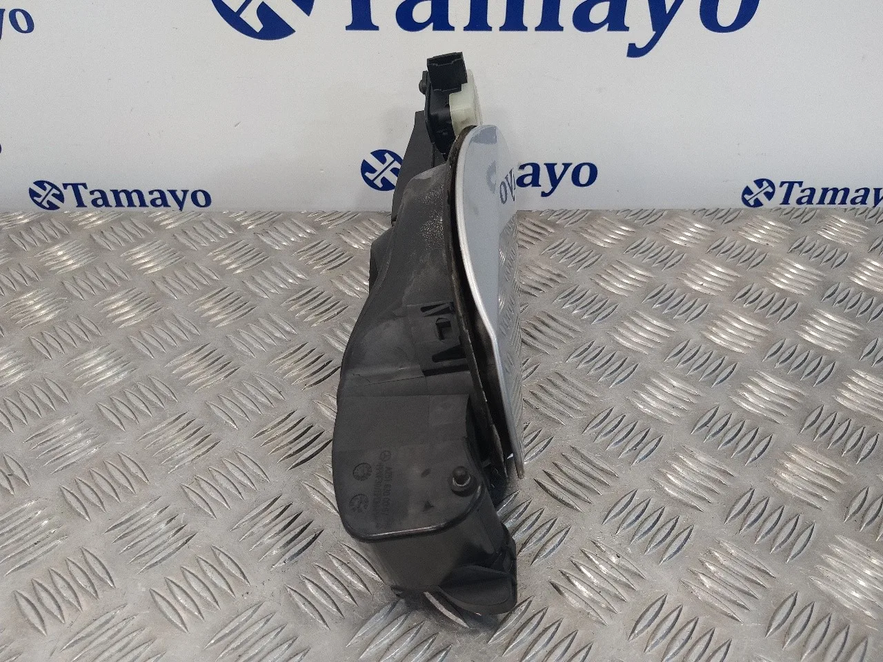 Tapa Exterior Combustible para Mercedes-Benz Clase R (W251)