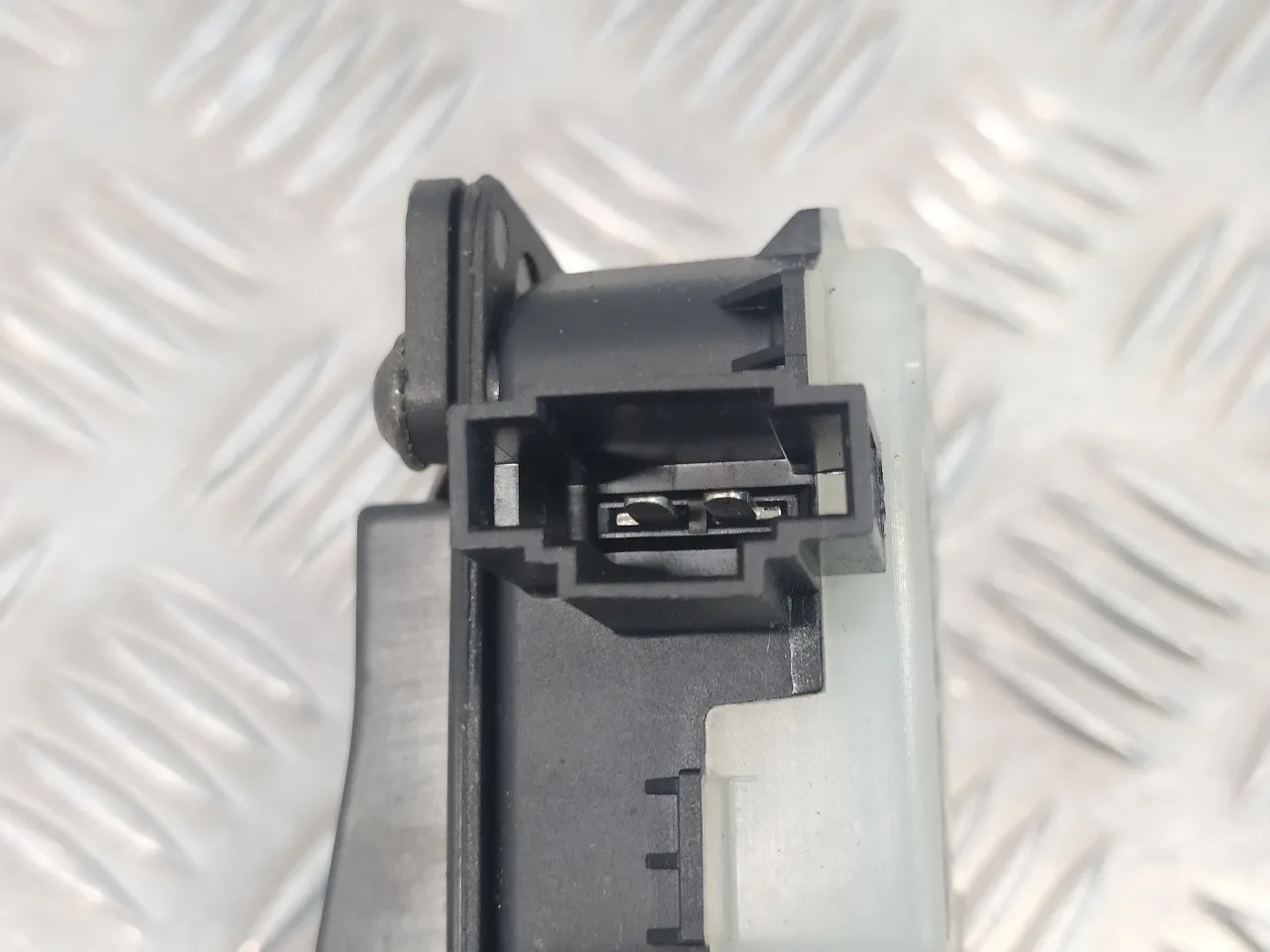 Tapa Exterior Combustible para Mercedes-Benz Clase R (W251)