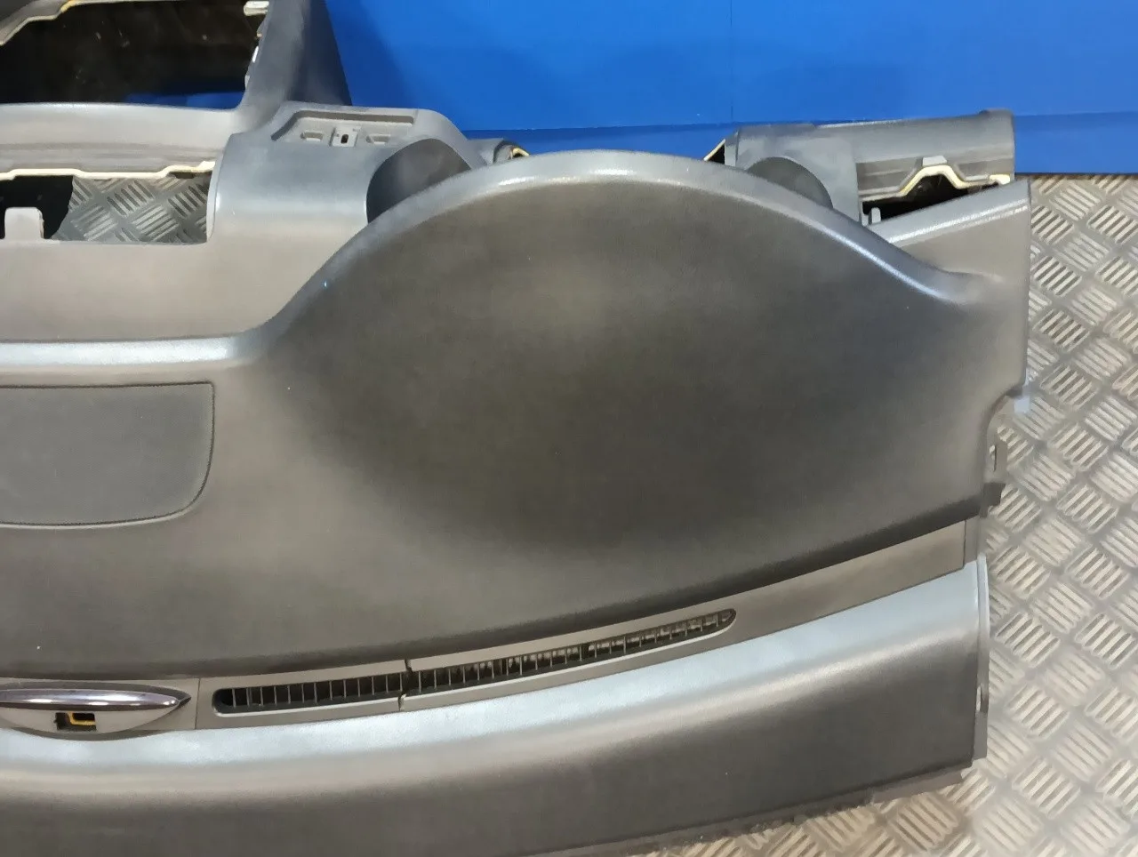 Salpicadero para Mercedes-Benz Clase R (W251)
