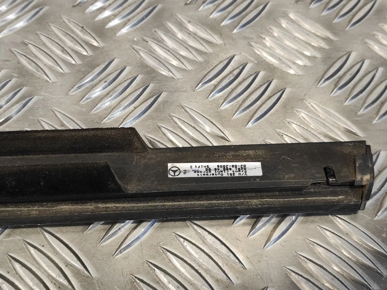 Moldura para Mercedes-Benz Clase R (W251)