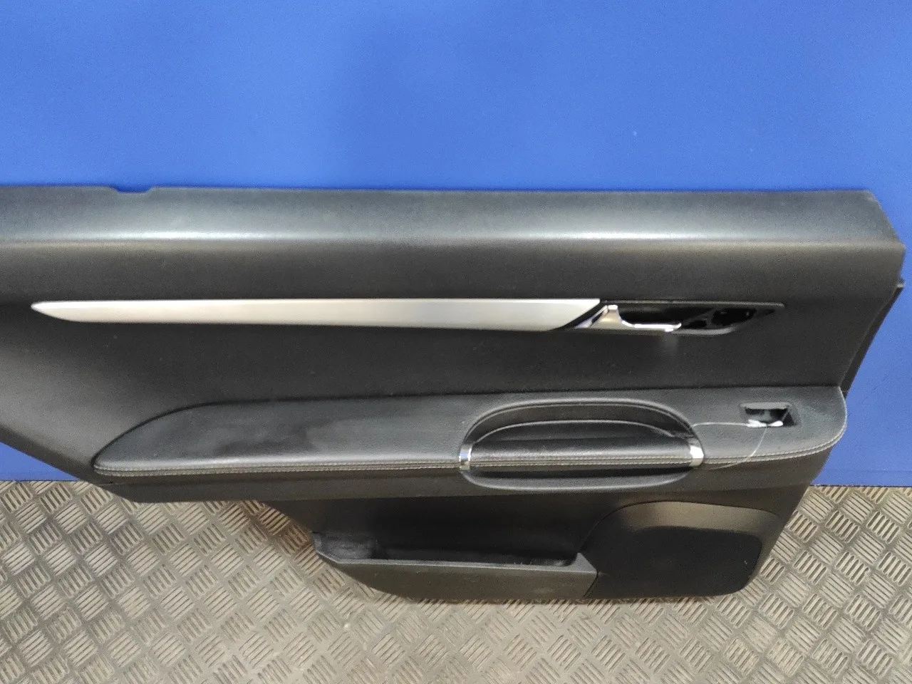 Guarnecido Puerta Trasera Izquierda para Mercedes-Benz Clase R (W251)