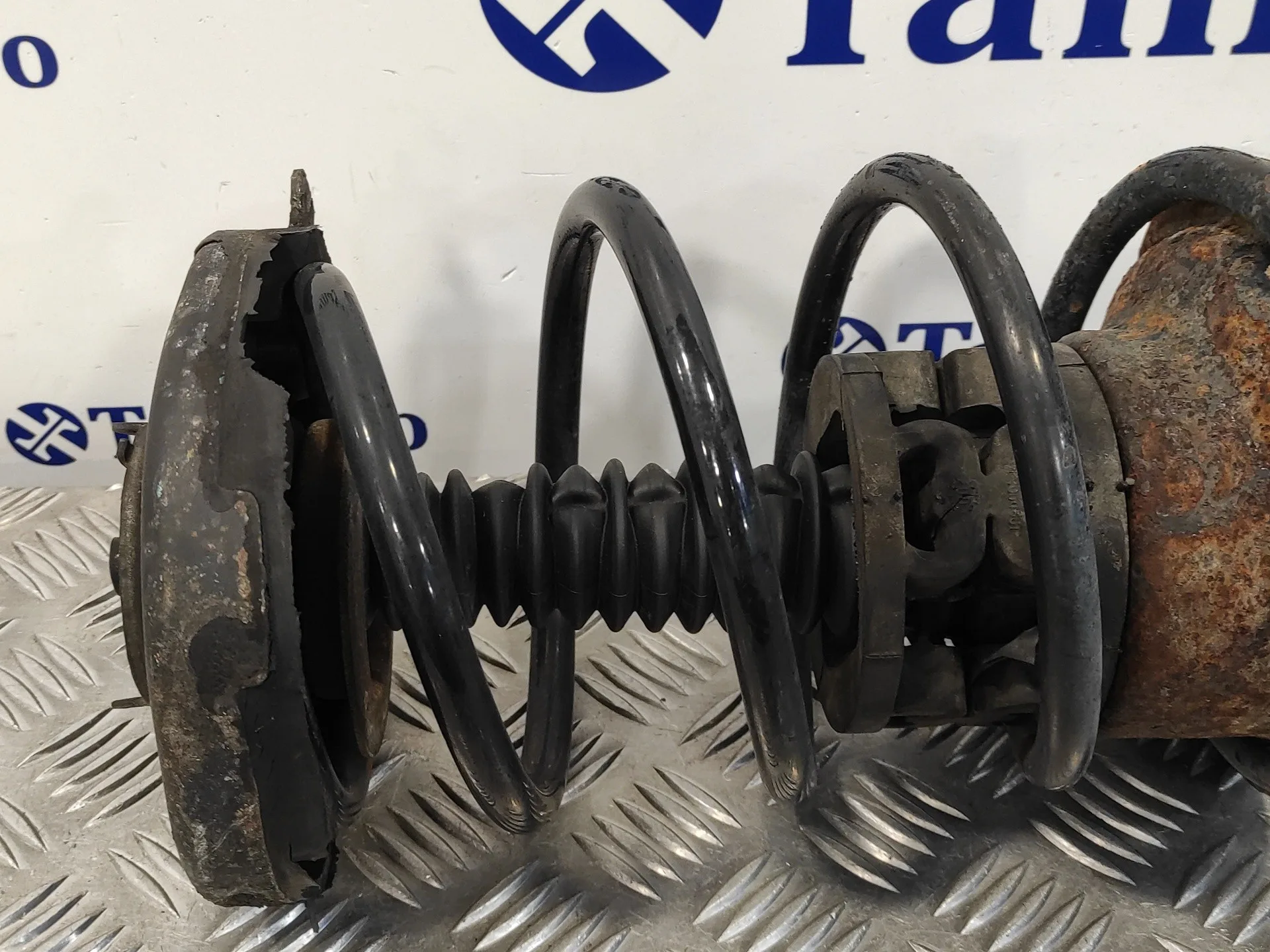 Amortiguador Delantero Izquierdo para Renault Megane I Fase 2 Gandtour (Ka..)