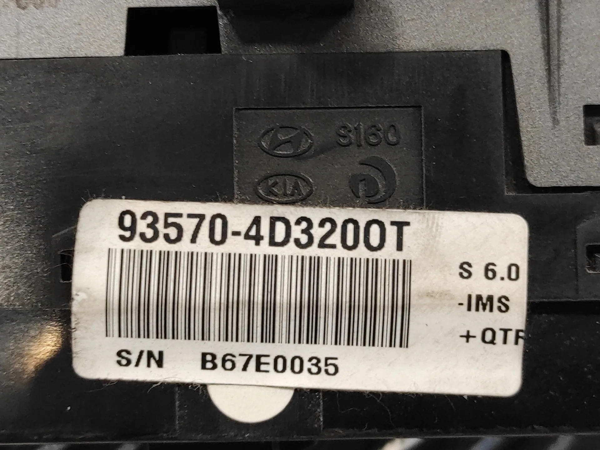 Mando Elevalunas Delantero Izquierdo para Kia Carnival